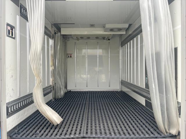 TOYOTA DYNA TRUCK