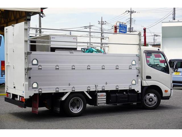 TOYOTA DYNA TRUCK