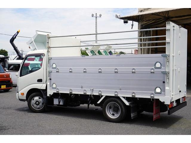 TOYOTA DYNA TRUCK