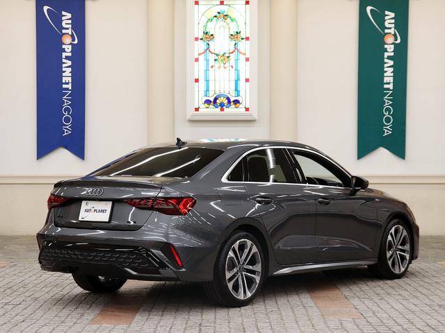 AUDI A3 SEDAN 30 TFSI S LINE