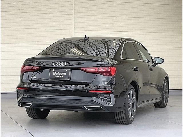 AUDI A3 SEDAN 30 TFSI S LINE