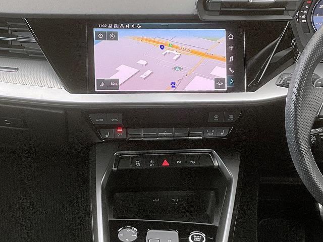 AUDI A3 SEDAN 30 TFSI S LINE