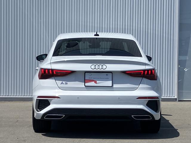 AUDI A3 SEDAN 30 TFSI S LINE