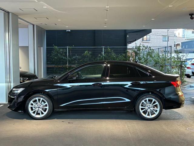 AUDI A3 SEDAN 30 TFSI ADVANCED