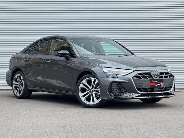 AUDI A3 SEDAN 30 TFSI S LINE