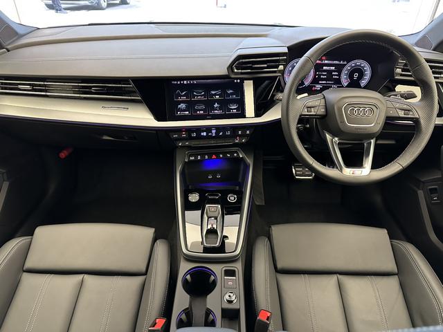 AUDI A3 SEDAN 30 TFSI S LINE