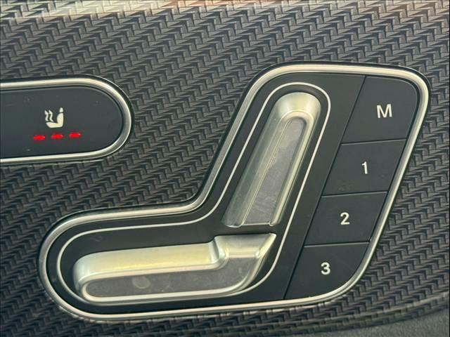 MERCEDES BENZ GLA-CLASS GLA200D 4MATIC AMG LINE