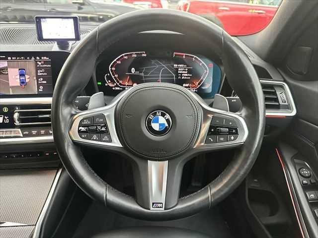 BMW 3 SERIES 320i M-SPORT