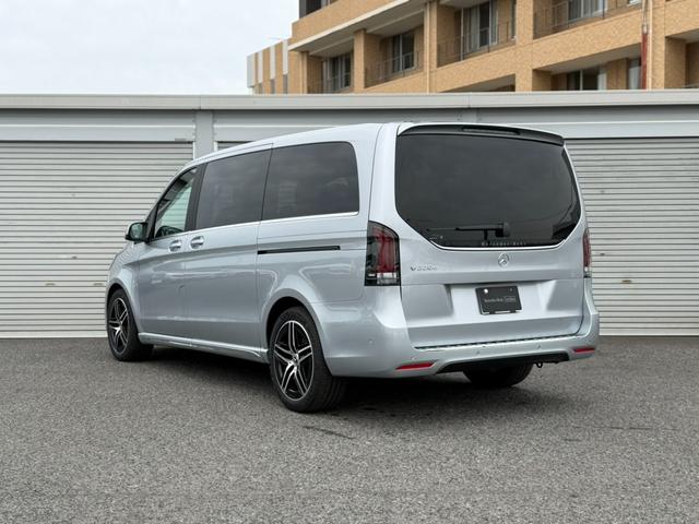 MERCEDES BENZ V-CLASS V220D LONG AMG LINE PACKAGE
