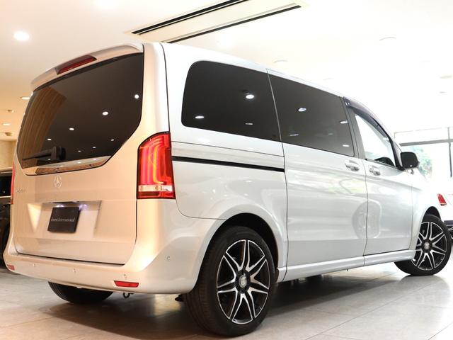 MERCEDES BENZ V-CLASS V220D SPORTS