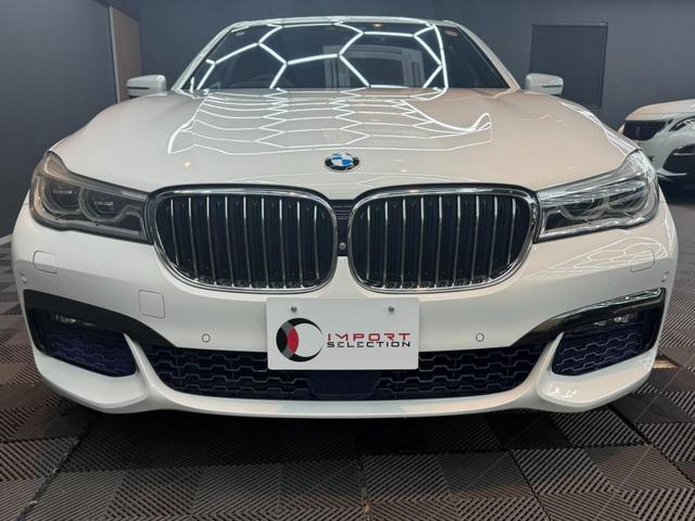 BMW 7 SERIES 740i M-SPORT