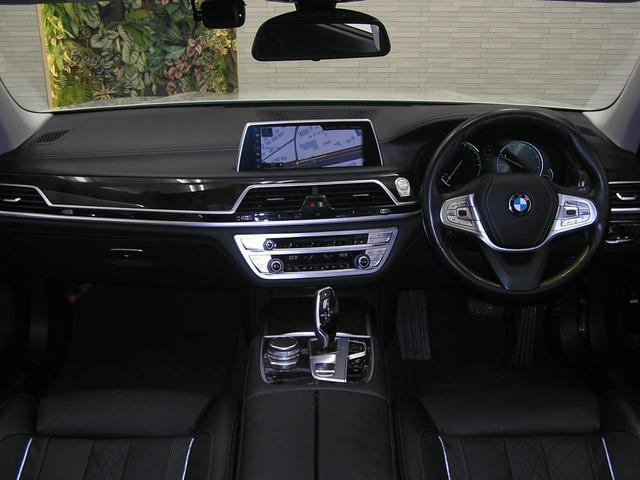 BMW 7 SERIES 740i
