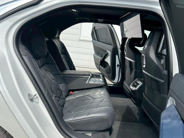 BMW 7 SERIES 740I EXCELLENCE THE FIRST EDITION