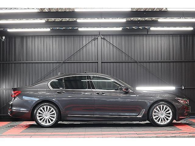 BMW 7 SERIES 740i