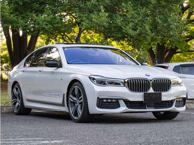 BMW 7 SERIES 740i M-SPORT