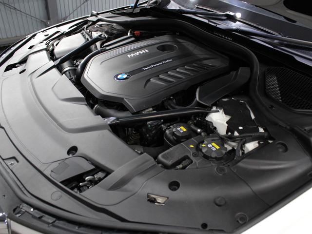 BMW 7 SERIES 740i M-SPORT
