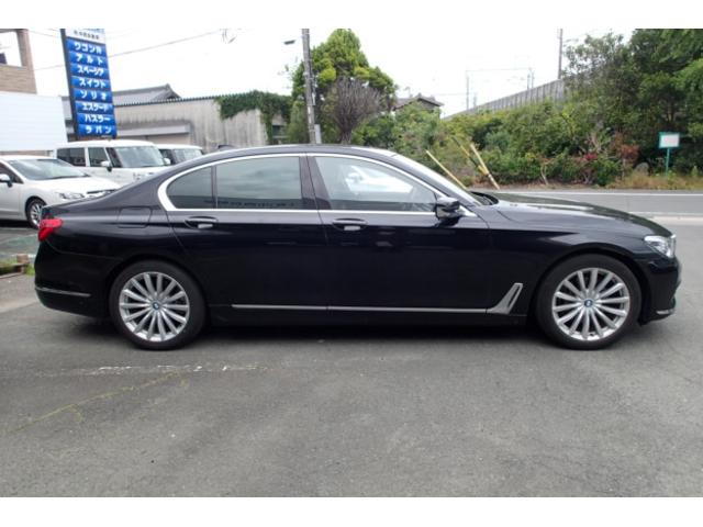 BMW 7 SERIES 740i