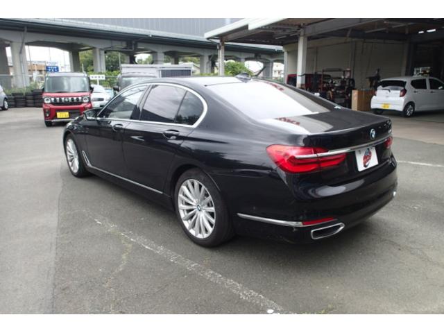 BMW 7 SERIES 740i