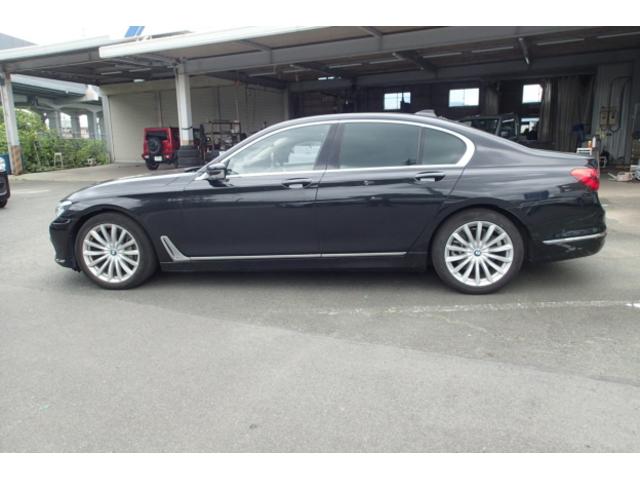 BMW 7 SERIES 740i