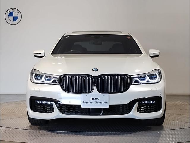 BMW 7 SERIES 740i M-SPORT