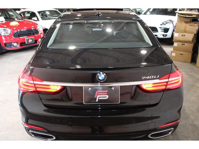 BMW 7 SERIES 740Li