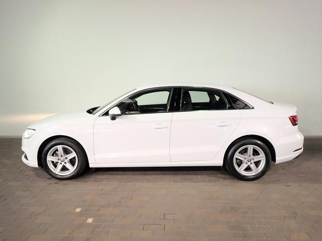 AUDI A3 SEDAN 30 TFSI