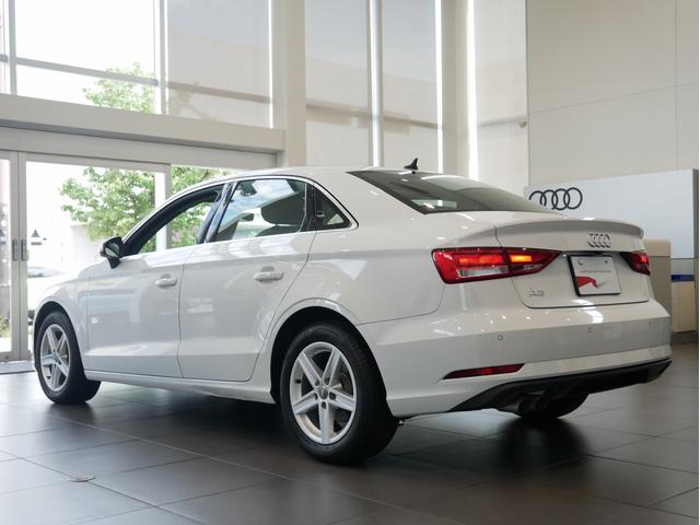 AUDI A3 SEDAN 30 TFSI