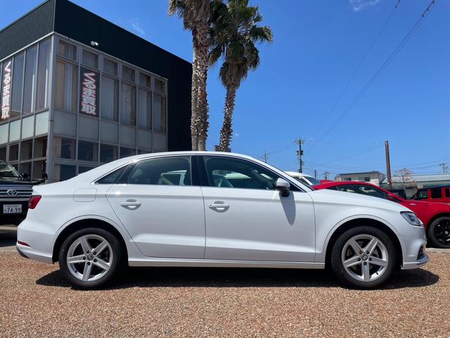 AUDI A3 SEDAN 30 TFSI