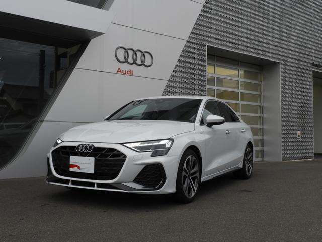 AUDI A3 SEDAN 30 TFSI S LINE