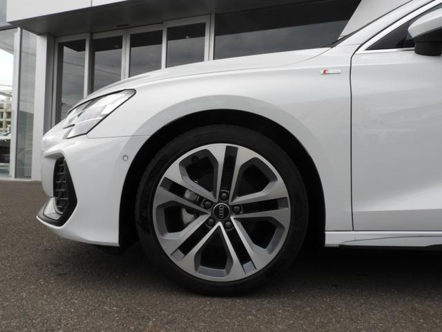 AUDI A3 SEDAN 30 TFSI S LINE