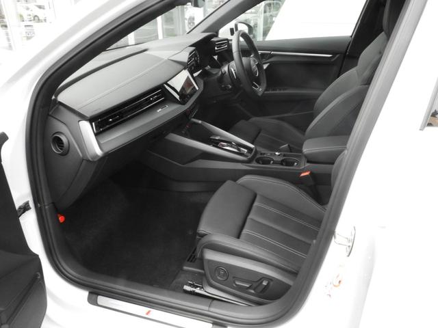 AUDI A3 SEDAN 30 TFSI S LINE
