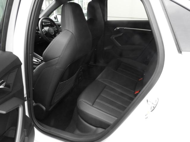 AUDI A3 SEDAN 30 TFSI S LINE