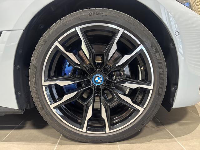 BMW i4 M50