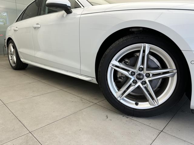 AUDI A4 35TFSI ADVANCED