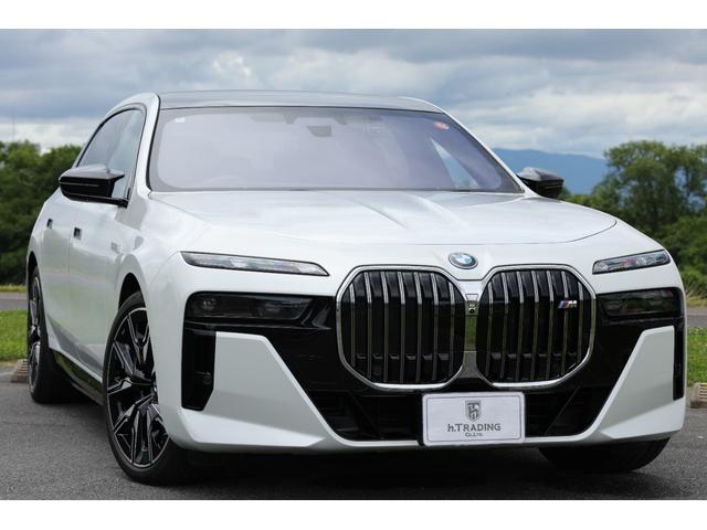 BMW i7 M70 X DRIVE