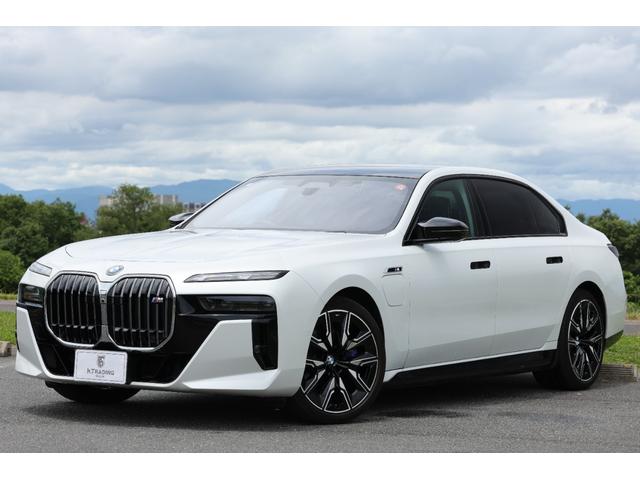 BMW i7 M70 X DRIVE