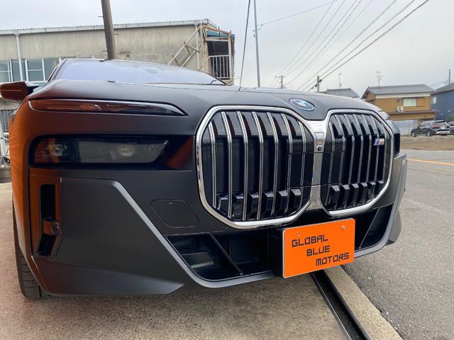 BMW i7 M70 X DRIVE