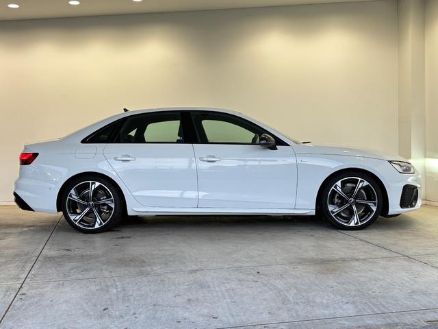 AUDI A4 BLACK STYLE PLUS