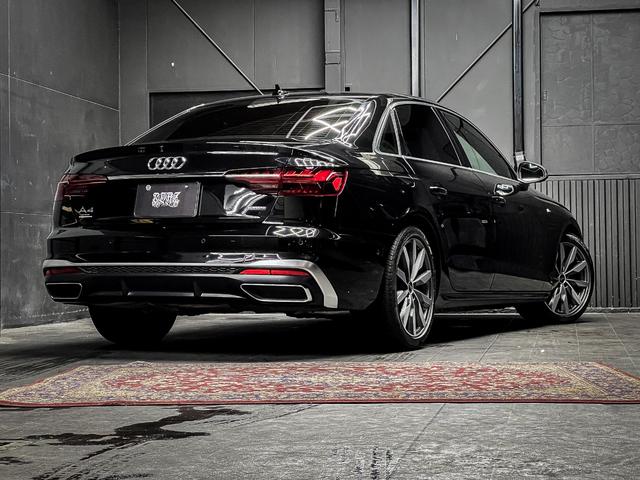 AUDI A4 40TDI QUATTRO S-LINE