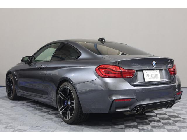 BMW M4 M4 COUPE