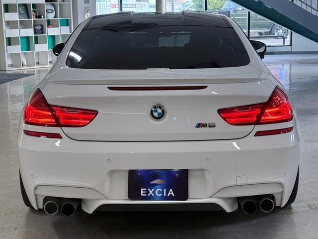 BMW M6 BASE GRADE