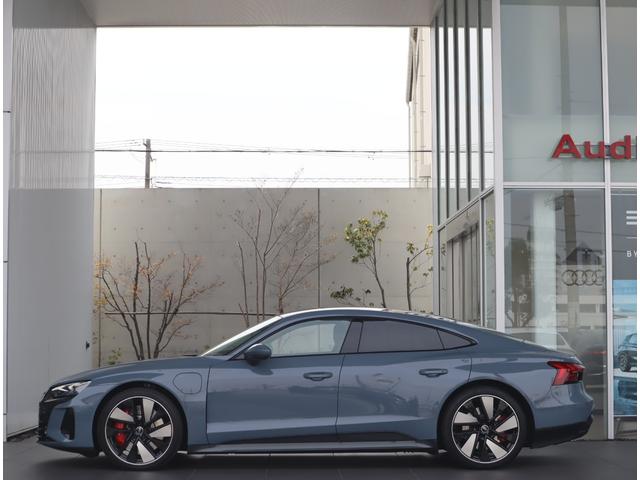 AUDI E-TRON GT QUATTRO BASE GRADE
