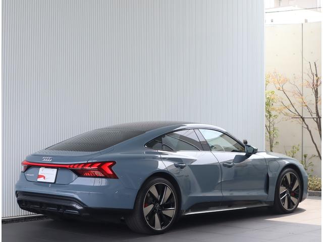 AUDI E-TRON GT QUATTRO BASE GRADE