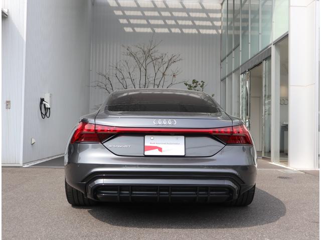 AUDI E-TRON GT QUATTRO BASE GRADE