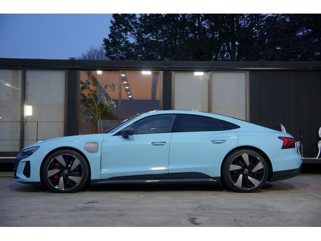 AUDI E-TRON GT QUATTRO BASE GRADE