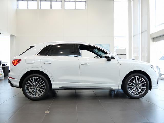 AUDI Q3 35 TFSI S LINE