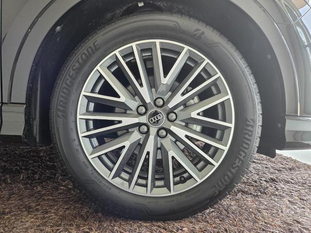 AUDI Q3 35 TFSI S LINE