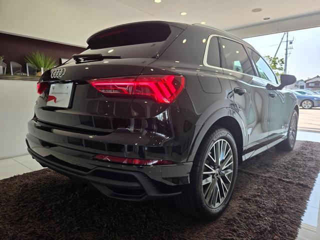 AUDI Q3 35 TFSI S LINE