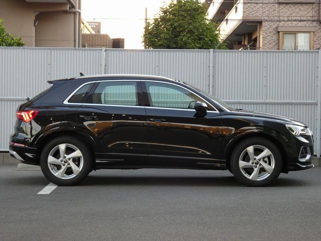 AUDI Q3 35 TFSI ADVANCED