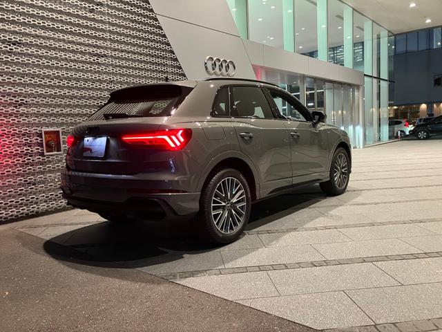 AUDI Q3 35 TFSI S LINE